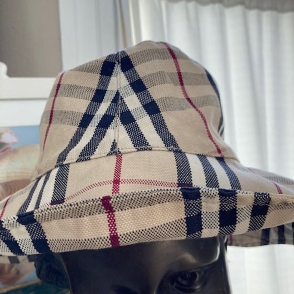 Burberry Vintage Check Bucket Hat - Picture 2 of 5